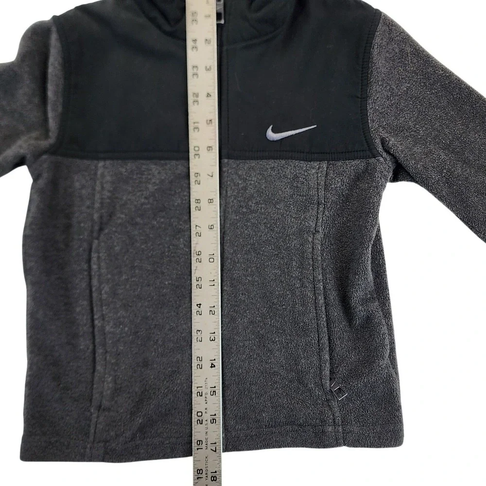 Nike Unisex Kids 6 Gray Black Full Zip Fleece Jacket Gorpcore Sporty‎ Activewear